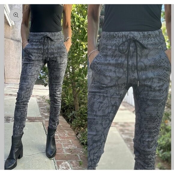 Bevy Flog Shely Women’s Sz 26 Black Gray Python Snake Pull On Pants - Picture 1 of 9